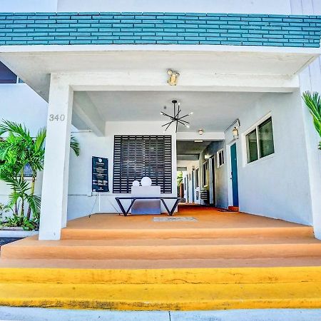Walk To Dania Beach Christmas Getaway Pool Exterior foto