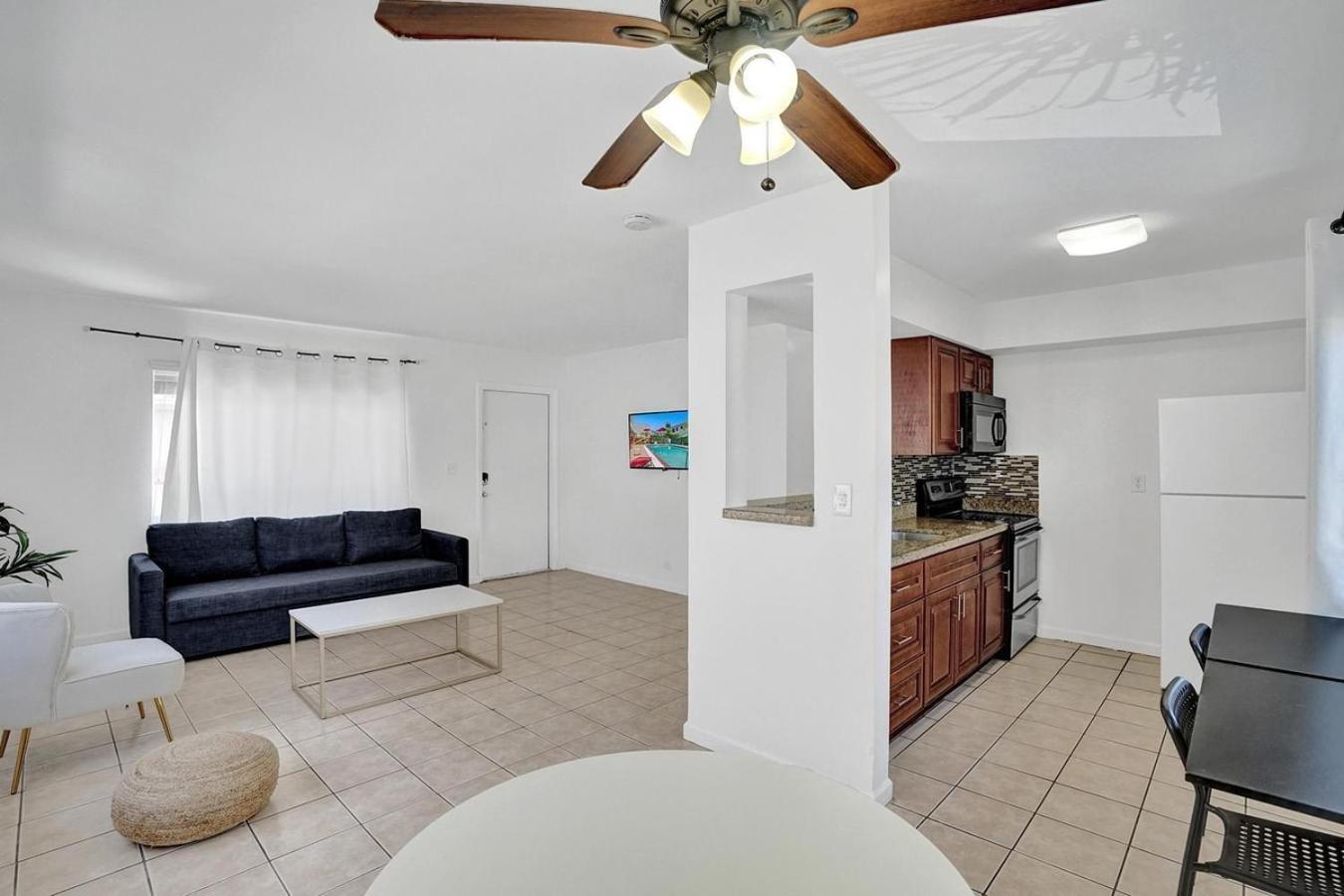 Walk To Dania Beach Christmas Getaway Pool Exterior foto